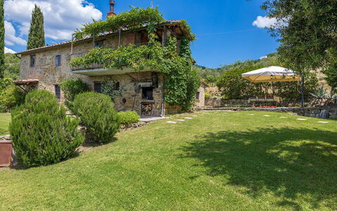 I Mandorli 8: Shrub, Garden, Cottage, Estate, Landscaping, Farmhouse, Lawn, Yard, Villa