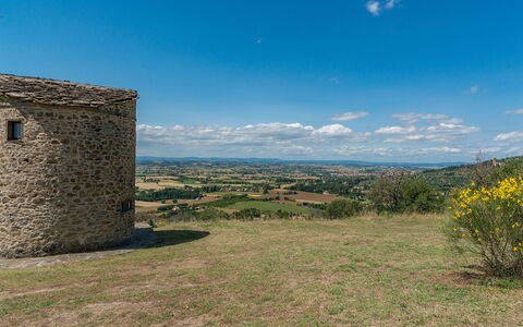 La Torretta 10: Sky, Grass, Grassland, Landscape, Ecoregion, Land Lot, Rural Area, Plain, Plant Community, Meadow