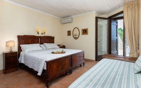 Antiche Pietre 10: Furniture, Interior Design, Bed, Flooring, Floor, Bedroom, Wood, Room, Table, Ceiling