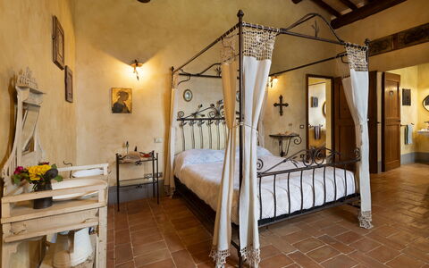 San Rocco 4: Furniture, Wall, Interior Design, Flooring, Floor, Bed, Ceiling, Bedroom, Lighting, Bed Frame