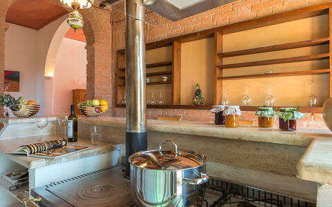 Casale Rasa 20+2: Interior Design, Kitchen, Wood, Flooring, Countertop, Ceiling, Floor, Lighting, Home, Furniture