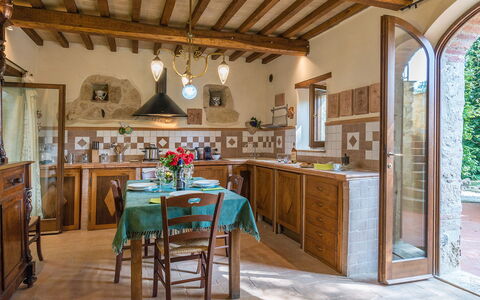 Mulino della Quercia 2+1: Furniture, Interior Design, Kitchen, Wood, Flooring, Ceiling, Cabinetry, Countertop, Home, Floor