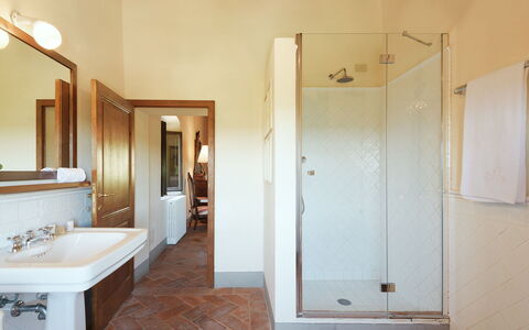 Marangole 12: Wall, Interior Design, Flooring, Bathroom, Plumbing Fixture, Floor, Ceiling, Lighting, Plumbing, Home