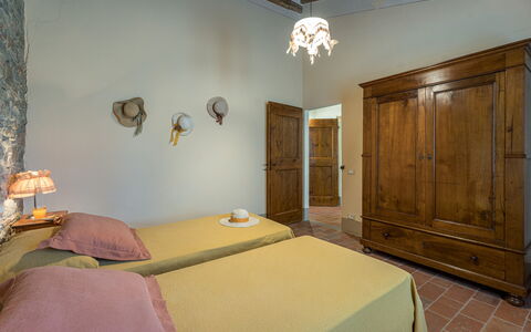 Nonno Fernando 14: Furniture, Interior Design, Wall, Bedroom, Flooring, Wood, Bed, Floor, Ceiling, Room