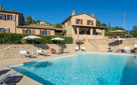 La Vecchia Fonte 15: Swimming Pool, Resort, Estate, Villa, Hacienda, Hotel, Eco Hotel, Houseplant