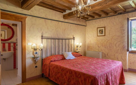 La Colonica 18: Wall, Bedroom, Bed, Bedding, Bed Sheet, Furniture, Linens, Bed Frame, Home, Room