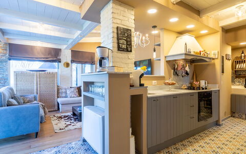 Cottage Violapo 6+2: Furniture, Interior Design, Countertop, Kitchen, Flooring, Cabinetry, Ceiling, Light Fixture, Floor, Wood