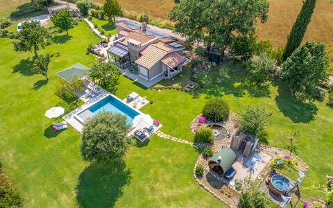Cottage Violapo 6+2: Residential Area, Swimming Pool, Garden, Estate, Home, Lawn, Resort, Suburb, Landscaping, Bird'S-Eye View