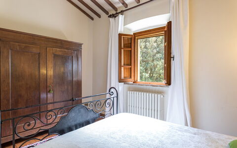 Tenuta Sagherina 8: Bedroom, Bed, Wood, Interior Design, Bed Sheet, Bedding, Furniture, Flooring, Floor, Bed Frame