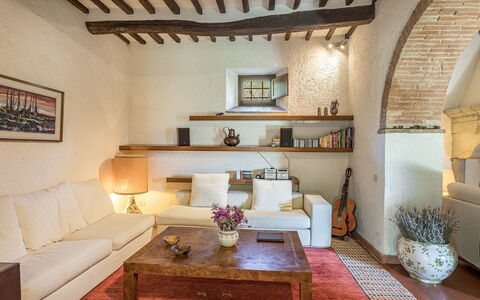 Tenuta Sagherina 8: Furniture, Wall, Interior Design, Flooring, Wood, Ceiling, Couch, Floor, Room, Living Room