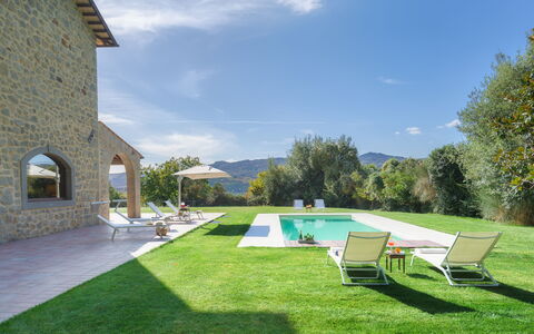 Casale del Castagneto 8: Swimming Pool, Land Lot, Farmhouse, Garden, Estate, Cottage, Landscaping, Lawn, Villa, Hacienda