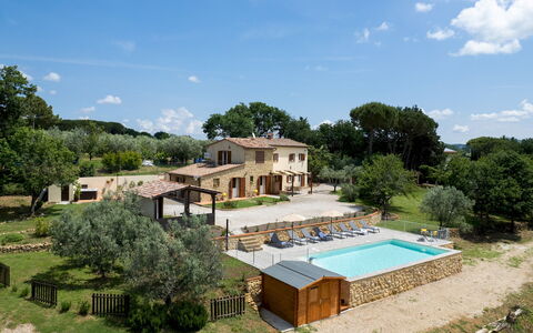 Casa la Fenice 8+2: Swimming Pool, Estate, Resort, Villa, Hacienda, Farmhouse, Thermae, Umbrella, Eco Hotel, Resort Town