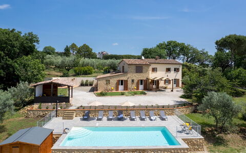 Casa la Fenice 8+2: Swimming Pool, Resort, Outdoor Furniture, Estate, Umbrella, Thermae, Villa, Farmhouse, Hacienda, Eco Hotel