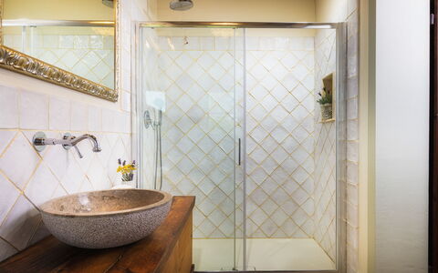 Villa Flaminia 8+2 -: Interior Design, Wall, Plumbing Fixture, Flooring, Bathroom, Lighting, Floor, Plumbing, Tile, Shower Head