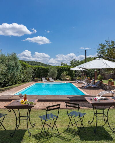 Podere Montioni 6+2: Swimming Pool, Estate, Eco Hotel, Hacienda, Resort, Villa, Landscaping, Farmhouse, Hotel, Outdoor Furniture