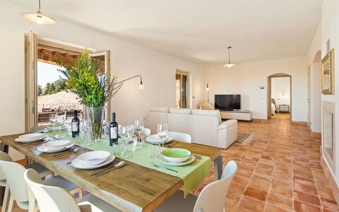 Casale Grottini 8: Furniture, Flooring, Kitchen & Dining Room Table, Interior Design, Table, Chair, Home, Floor, Dining Room, Ceiling