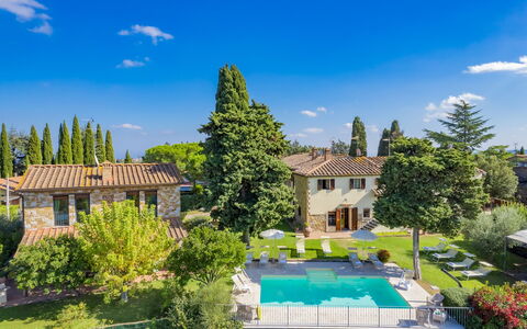 Gli Spilocchi 16: Residential Area, Home, Estate, Landscaping, Garden, Mansion, Suburb, Swimming Pool, Villa, Lawn