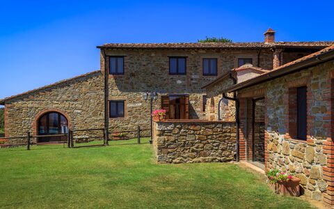 Villa Stroncoli 14: Landscape, Rural Area, Brickwork, Cottage, Farmhouse, Brick, Estate, Stone Wall, Hacienda, Villa