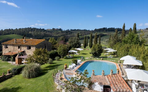 Il Pratone 12: Villa, Food