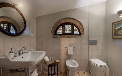 Villa Loredana 12: Wall, Interior Design, Flooring, Plumbing Fixture, Bathroom Sink, Floor, Bathroom, Sink, Tap, Plumbing