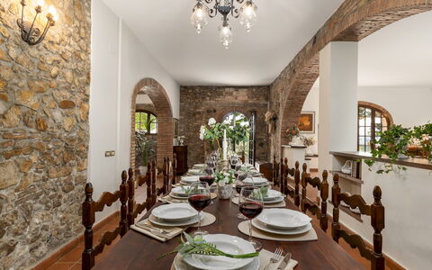 Villa Loredana 12: Furniture, Wall, Interior Design, Ceiling, Flooring, Table, Dining Room, Kitchen & Dining Room Table, Chair, Lighting