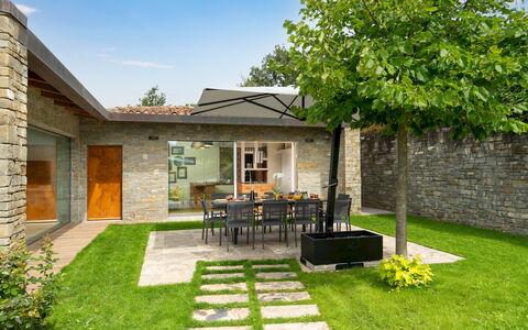 Villa Krisztina 10: Home, House, Garden, Door, Residential Area, Land Lot, Roof, Cottage, Brick