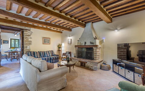 Casa Pippin 8: Furniture, Interior Design, Flooring, Wall, Couch, Wood, Ceiling, Living Room, Floor, Chair