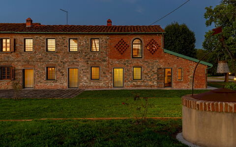 Tenuta Francigena 8: Sky, Grass, Wall, Architecture, House, Landscape, Home, Brick, Land Lot, Brickwork