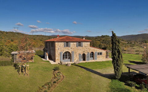 Casa la Pratellaccia 6+2: Grass, House, Farmhouse, Rural Area, Cottage, Home, Estate, Garden, Lawn, Villa