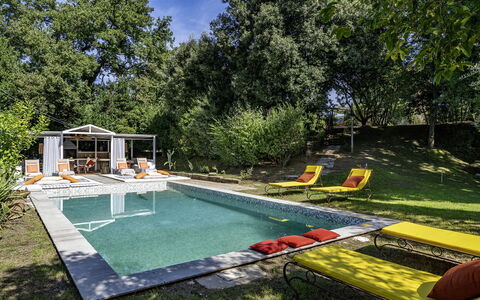 Case Novole 10: Swimming Pool, Garden, Resort, Outdoor Furniture, Leisure, Eco Hotel, Backyard, Chair, Shade, Landscaping