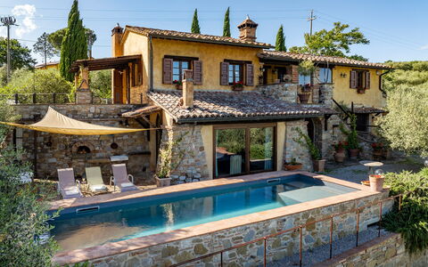 Colle Calzolaro 8: House, Swimming Pool, Architecture, Home, Residential Area, Door, Flowerpot, Cottage, Estate, Eco Hotel