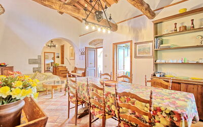 Accommodation:&nbsp;Montescalari 6