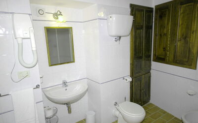 Accommodation:&nbsp;Castello Vittorio 1