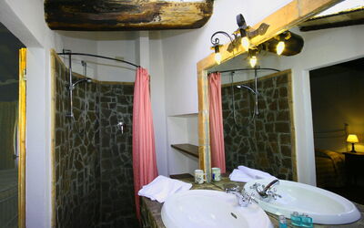 Accommodation:&nbsp;Castello Vittorio 5