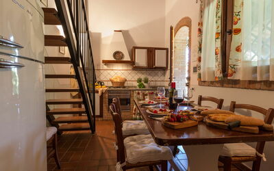Accommodation:&nbsp;Montelopio 5