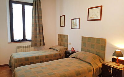 Accommodation:&nbsp;B3 640.11