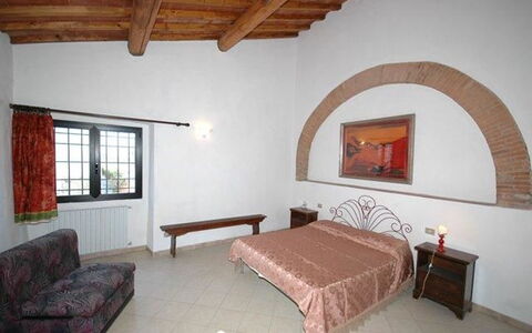 Accommodation:&nbsp;Salceto 2