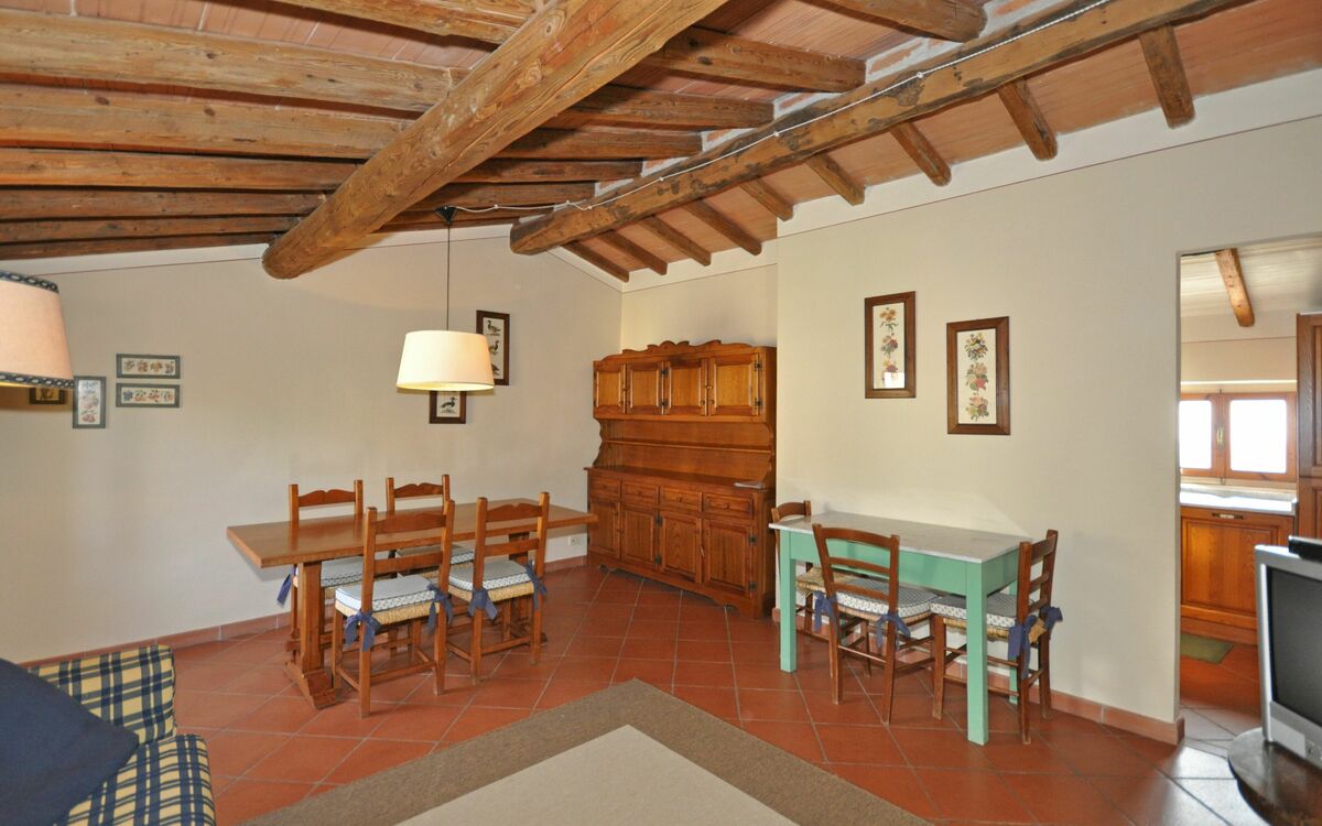 Accommodation:&nbsp;Upupa