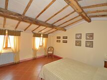 Accommodation:&nbsp;Upupa