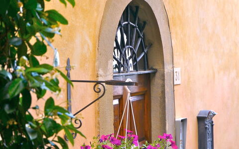 Santo Agostino: Arch, Flower, Window, Plant, Architecture, Tree, Building, Door, House, Facade