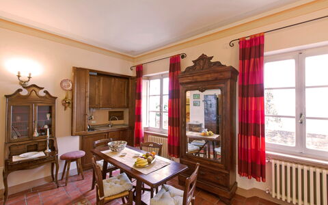 Santo Agostino: Room, Property, Furniture, Interior Design, Building, Red, Ceiling, House, Floor, Real Estate