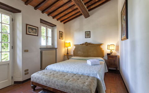 Vittoria: Bedroom, Room, Property, Bed, Furniture, Bed Sheet, Ceiling, Bed Frame, Interior Design, Building