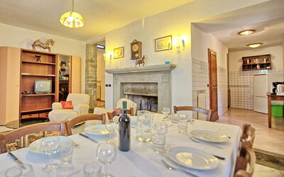 Accommodation:&nbsp;Rondini