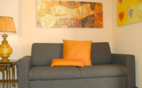 Accommodation:&nbsp;Apartment 2