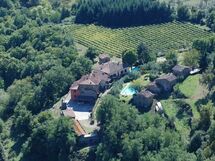 Birds eye view over Villa il Castellaccio