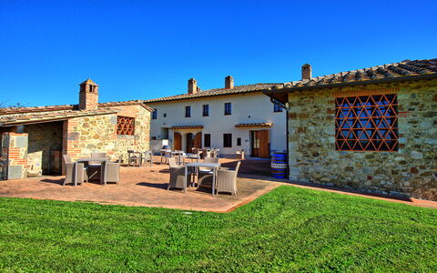 Fornacino: Sky, Building, Plant, Window, Azure, Land Lot, Table, Grass, Wood, Cottage