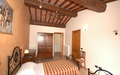 Accommodation:&nbsp;Massi f