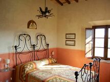 Accommodation:&nbsp;Ficus