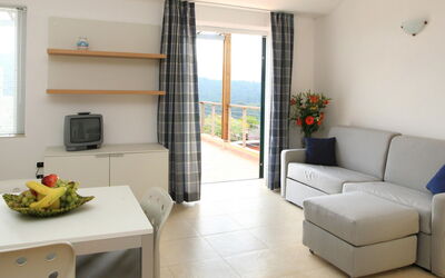 Accommodation:&nbsp;Exquisite Elba 100.3