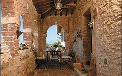 Accommodation:&nbsp;Chiara